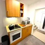 Robinshomes Saniertes Reihenhaus In Bs Feriehus *