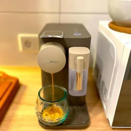 Robinshomes Saniertes Reihenhaus In Bs *