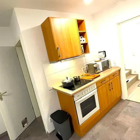 Robinshomes Saniertes Reihenhaus In Bs 펜션 브라운슈바이크