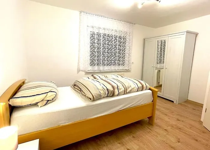 Robinshomes Saniertes Reihenhaus In Bs Feriehus